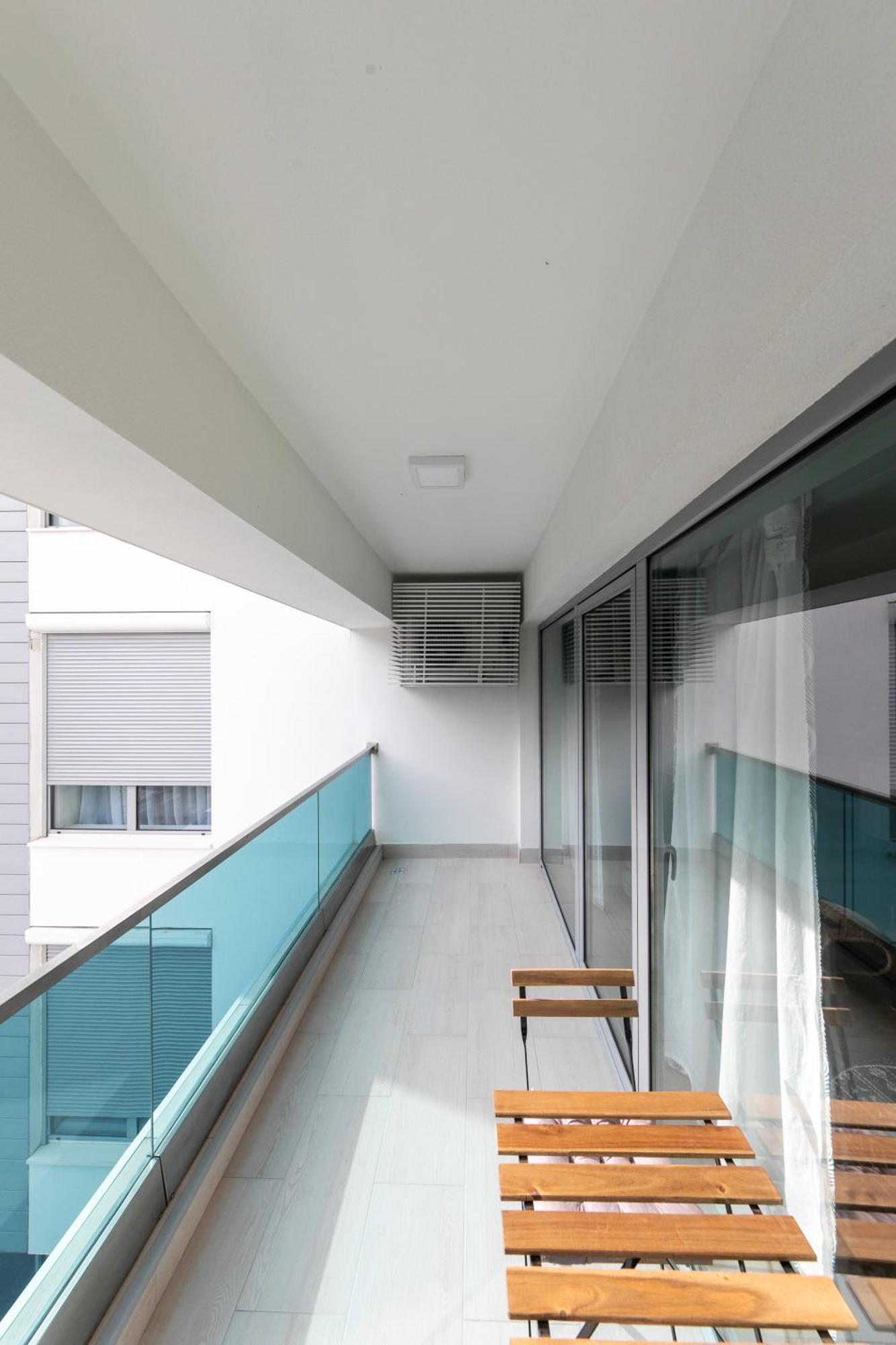 Blue Shadow - Moxa Home - New Building Bucharest Exterior photo